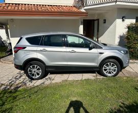 FORD Kuga solo 25000 Km