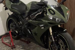 Yamaha r1 2004