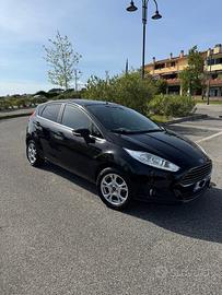 FORD Fiesta 6ª serie - 2017