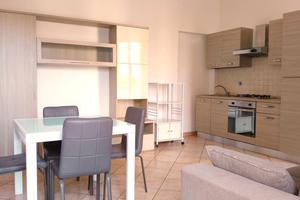 Privato vende bilocale con cantina + box auto