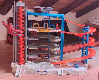 Garage multipiano Hotwheels