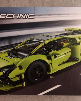 LEGO Technic 42161Lamborghini Huracán Tecnica