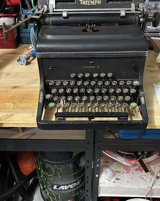 Macchina da scrivere