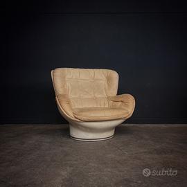 Poltrona spaceage “Karate” di MichelCadestin