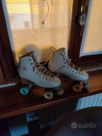 Pattini a rotelle con stivaletto in pelle tg. 40