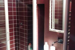 Quattro vani arredato ristrutturato più Cantina