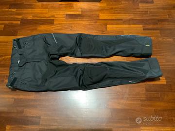 Pantaloni Macna moto