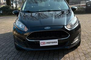 Ford Fiesta 1.2 60CV 5 porte Black & White Edition