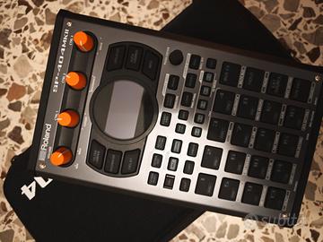 Roland sp-404 II come nuovo e custodia