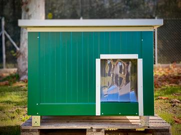 Cucce COIBENTATE CON PANNELLI SANDWICH x cani