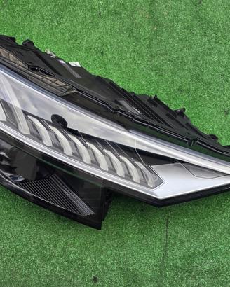 AUDI Q8 4M8 MATRIX Faro Fanale Destro Dx