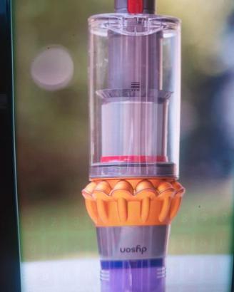 Aspirapolvere portatile Dyson con 2 batterie 2024