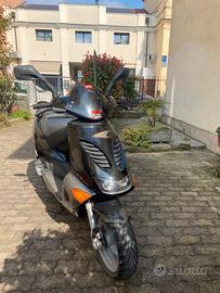 Aprilia SR 50 stealth liquid cooled