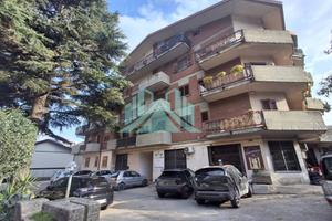 Appartamento di 125 m² con 4 locali e box auto a M