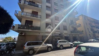 NEGOZIO A MESSINA