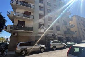 NEGOZIO A MESSINA