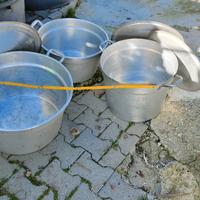 3 Pentoloni alluminio con coperchio