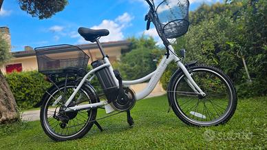 Bicicletta Ebike Capri Innocenti  ruote  20'
