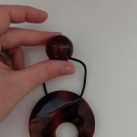 elastico per capelli marrone