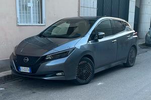 NISSAN Leaf N-Connecta 40 kWh