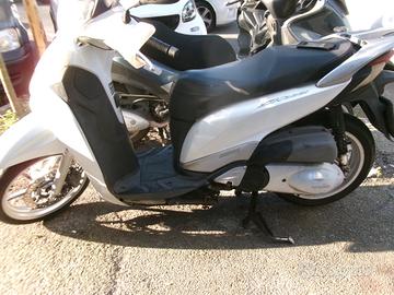Honda SH 300 abs