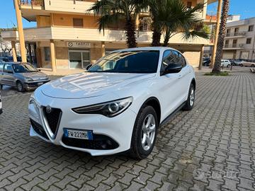 Alfa Romeo Stelvio 2.2 Turbodiesel 210 CV AT8 Q4 T