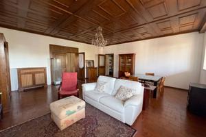 Villa di 438 m² con 3 locali e box auto doppio a C