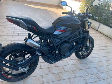 Moto Benelli 752s