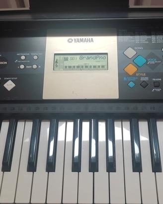 tastiera Yamaha YPT-200