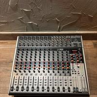 Mixer Behringer Xenyx X2222 USB