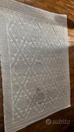 Tappeto sardo tradizionale in lana bianco 248x187