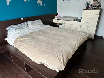 Camera da letto: armadio 6ante, letto, set di comò