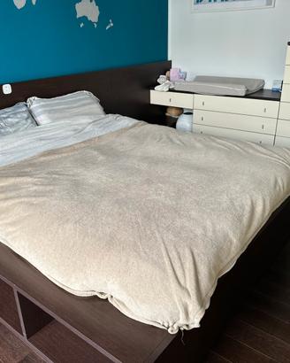 Camera da letto: armadio 6ante, letto, set di comò