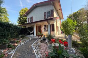 VILLA SINGOLA A CAMPEGINE