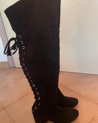 Stivali al ginocchio neri velluto