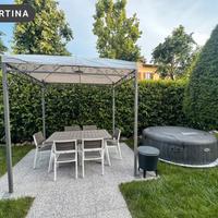 GAZEBO ELEGANTE IN FERRO CON COPERTURA