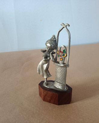 Statuina in peltro 