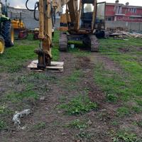 Escavatore 215 caterpillar