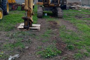 Escavatore 215 caterpillar