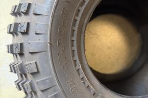 Gomme Quad 21x12.008 Duro