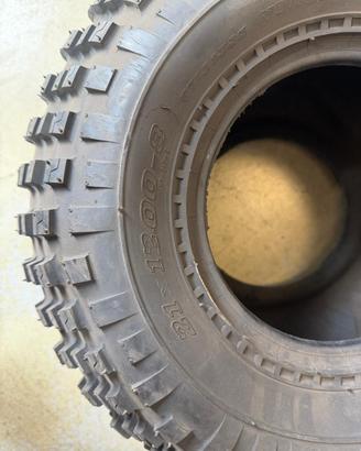 Gomme Quad 21x12.008 Duro