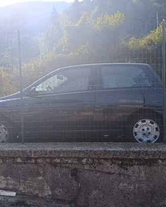Lancia Y 1.1 Elefantino blu 