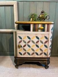 Comodino Vintage restaurato-Pezzo Unico