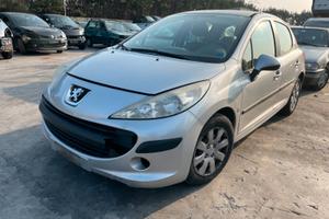 Ricambi usati per Peugeot 207 1.4 benz del 2009