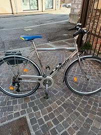 Un velocipede 28