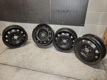 "Set di 4 cerchi R14 verniciati (Panda 169)"