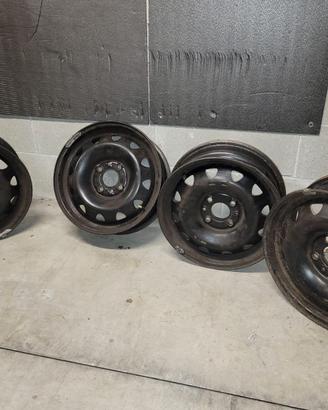 "Set di 4 cerchi R14 verniciati (Panda 169)"