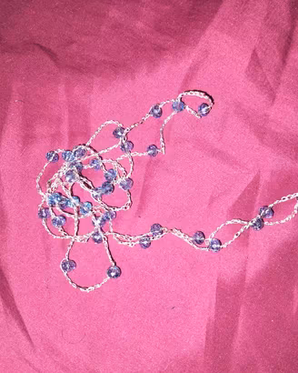 collana uncinetto e pietre