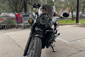 Moto guzzi cafe’ racer su base V7 classic