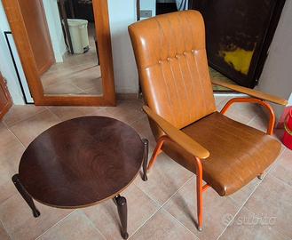 Coppia poltroncine più tavolino